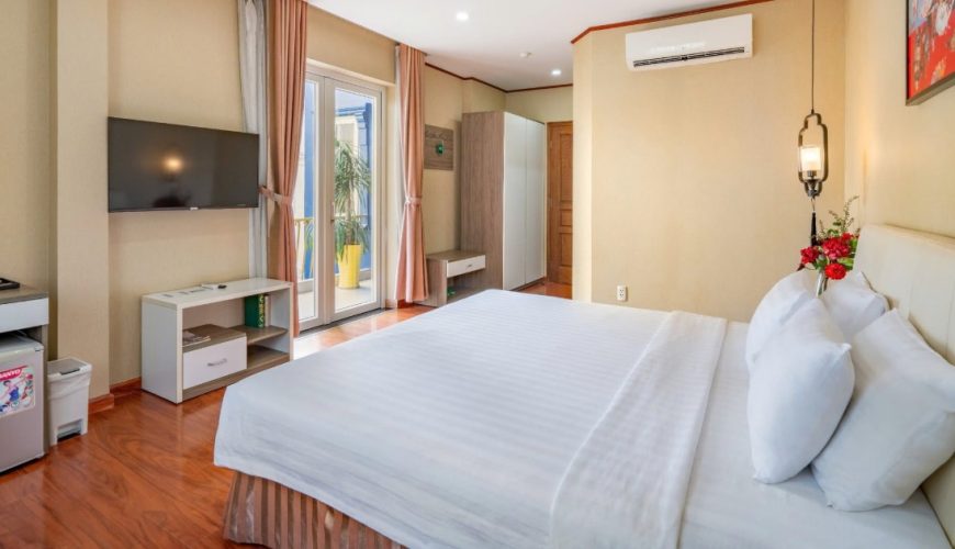 Khách Sạn Gần Chợ Bến Thành Và Phố Đi Bộ Nguyễn Huệ Nên Chọn Nơi Nào